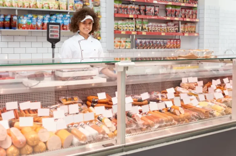 How do professionals maintain odor-free commercial display freezers in 2026