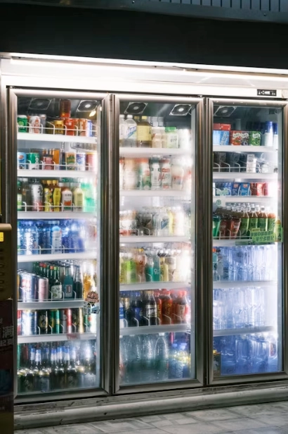 Analyzing Power Usage Patterns in Modern Commercial Display Freezers