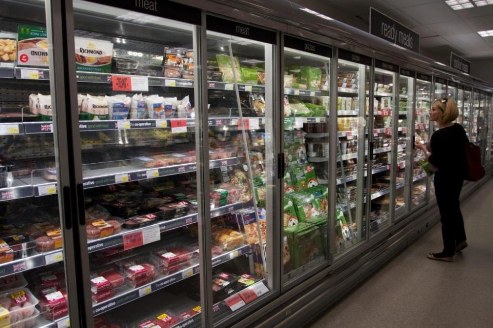 Why Is -18°C the Golden Rule for Freezer Storage插图1 a person is selecting goods