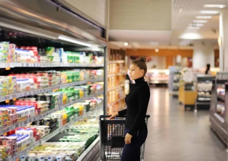 How Inverter Compressors Cut Energy Use in Commercial Refrigeration