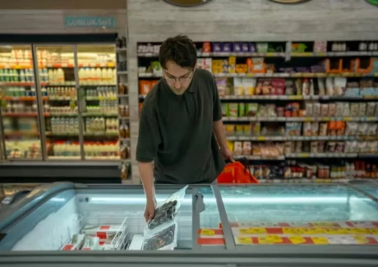 Hot Gas Defrost vs Electric Defrost for Supermarket Freezers